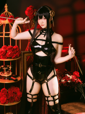 Ying tze - Yor Forger_04_Ying_tze_Yor_4