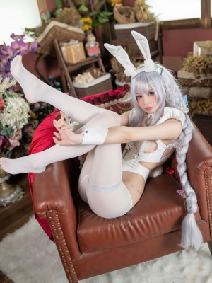 [西园寺南歌] 恶毒兔女郎_09