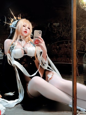 半半子 インプラカブル 修道女_47