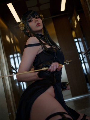 Vinnegal - Yor Forger_06_Vinnegal_Yor_Forger_6