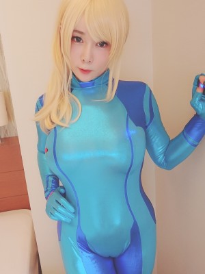 ピッタリゼロスーツでダダ漏れおな♡_Imagen_001_03