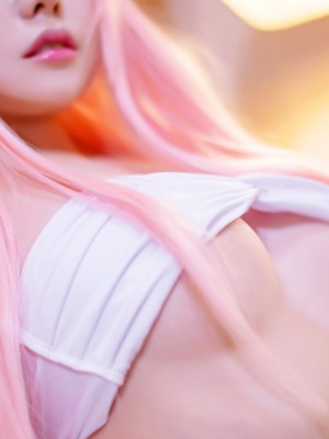 SAINT Photolife - Yuna (유나) - No.10 Zero Two_32