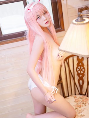 SAINT Photolife - Yuna (유나) - No.10 Zero Two_53