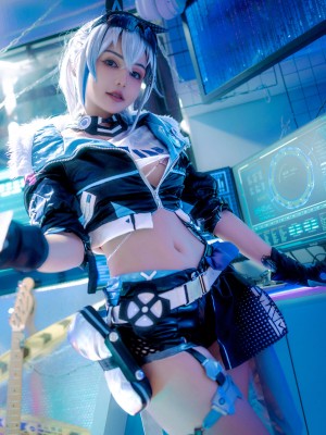 Joyce - Silver Wolf_45