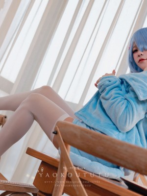 黏黏团子兔 - 蕾姆喵喵_01