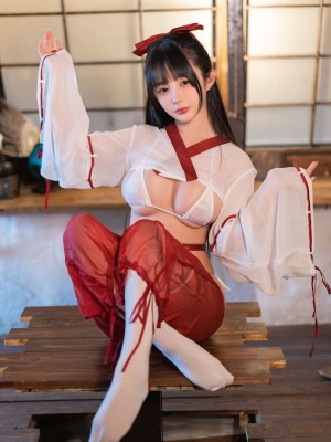 桜井宁宁 - 巫女_04