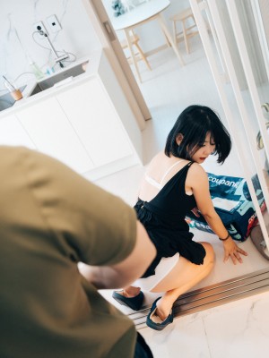 [Loozy] Zia (지아) - With Delivery Man_24