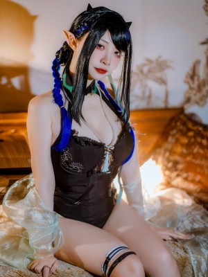 二佐Nisa - 夜半泳装_02