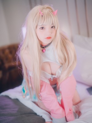 [DJAWA (Jeong Jenny)] Viper N+B+S Ver. (Goddess of Victory Nikke)_038