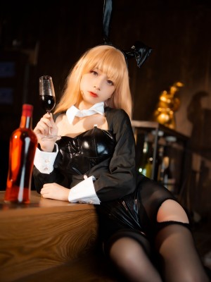 [清青琴玖] 喜多川兔女郎 Marin Kitagawa Bunny_19