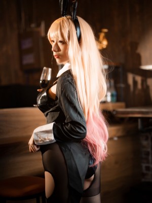 [清青琴玖] 喜多川兔女郎 Marin Kitagawa Bunny_10