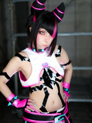 Comonun - Juri Han_08