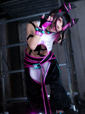 Comonun - Juri Han_04