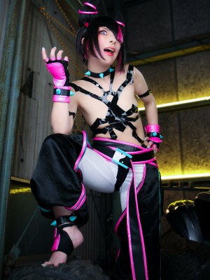 Comonun - Juri Han_22