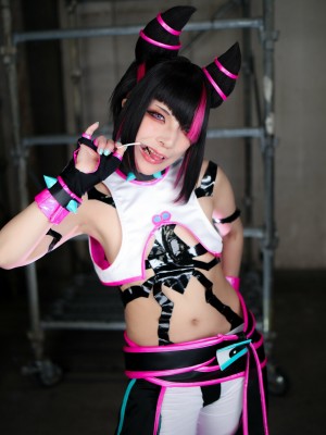 Comonun - Juri Han_09