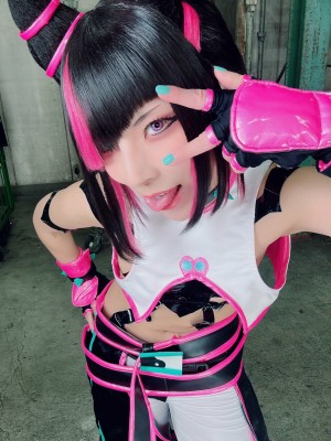 Comonun - Juri Han_35