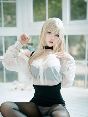 七七娜娜子 怨仇办公室_06