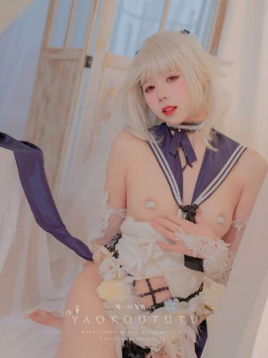 咬一口兔娘ovo 梳妆的大小姐-可畏_40