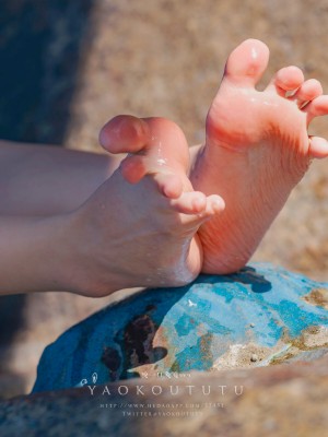 咬一口兔娘ovo 海の夏日_81