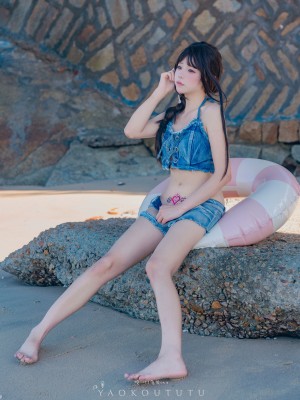 咬一口兔娘ovo 海の夏日_45