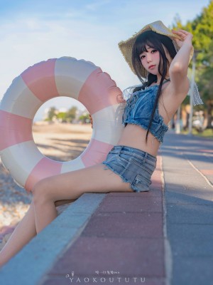 咬一口兔娘ovo 海の夏日