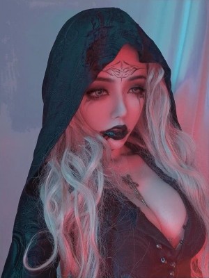 TiTi - Daniela Dimitrescu_12