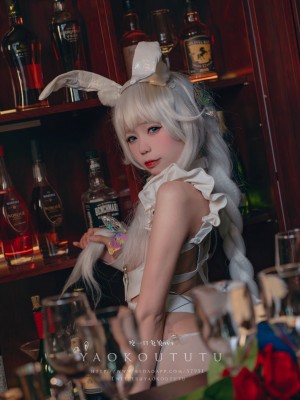 咬一口兔娘ovo 『恶毒酒吧』_07