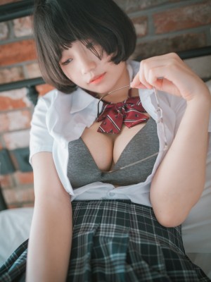 [DJAWA] Mimmi - Model Student_003