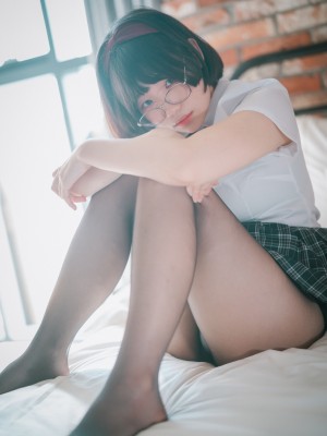 [DJAWA] Mimmi - Model Student_022