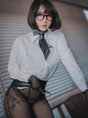 [DJAWA] Son Ye-Eun 손예은 - Naughty Supervisor_45