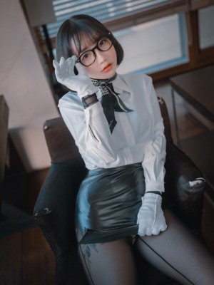 [DJAWA] Son Ye-Eun 손예은 - Naughty Supervisor_56