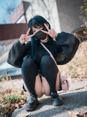 [DJAWA] Zia (지아) - Early Spring Walk in March_024