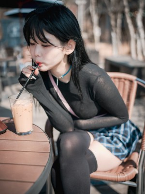 [DJAWA] Zia (지아) - Early Spring Walk in March_063