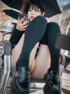 [DJAWA] Zia (지아) - Early Spring Walk in March_066