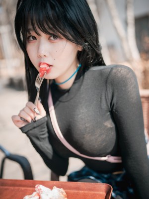 [DJAWA] Zia (지아) - Early Spring Walk in March_071