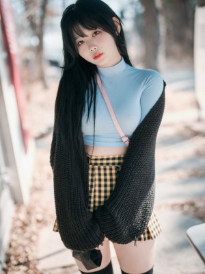 [DJAWA] Zia (지아) - Early Spring Walk in March_075