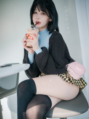 [DJAWA] Zia (지아) - Early Spring Walk in March_109