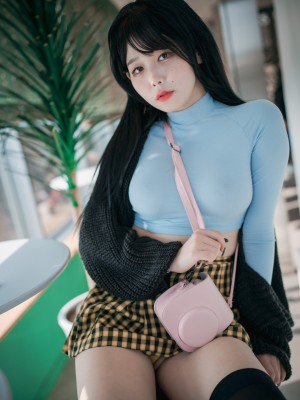 [DJAWA] Zia (지아) - Early Spring Walk in March_121