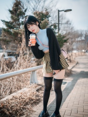 [DJAWA] Zia (지아) - Early Spring Walk in March_124