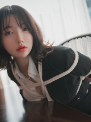 [DJAWA] Son Ye-Eun 손예은 - Knotting Class #6_040