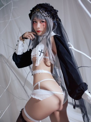 Momo-Original Evil Nun_11