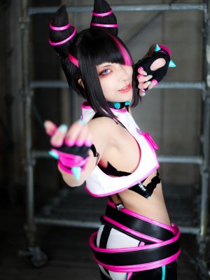 Comonun - Juri_037