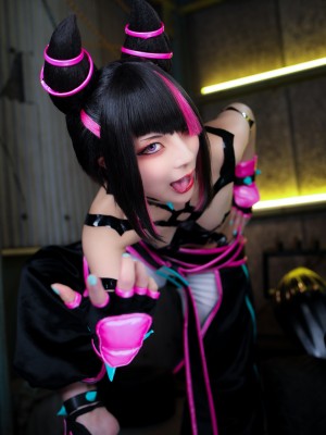 Comonun - Juri_157