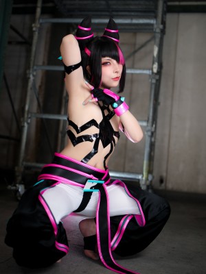 Comonun - Juri_066