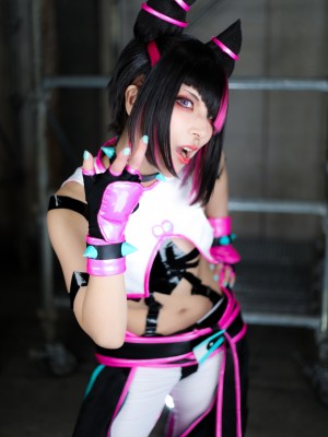 Comonun - Juri_035