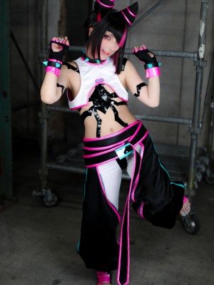 Comonun - Juri_093