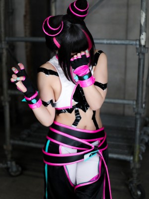 Comonun - Juri_098