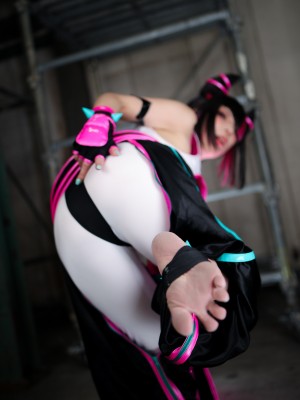 Comonun - Juri_045