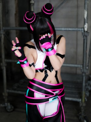 Comonun - Juri_097