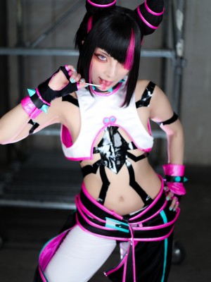 Comonun - Juri_009